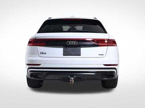 2020 Audi Q8 55 Premium Plus