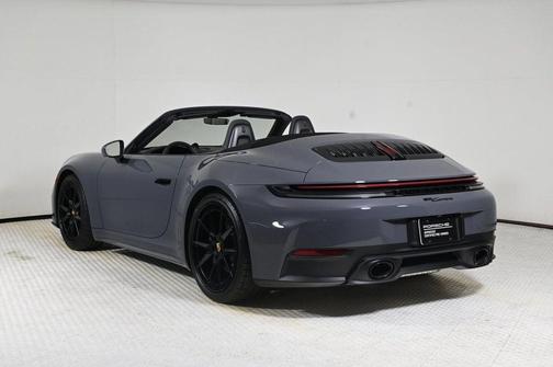 2025 Porsche 911 Carrera