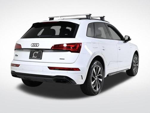 2024 Audi Q5 45 S line quattro Premium