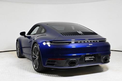 2024 Porsche 911 Carrera