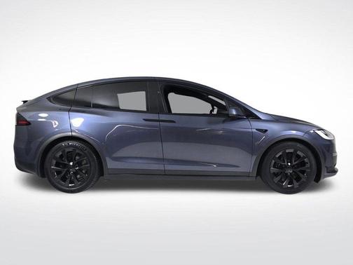 2022 Tesla Model X Base