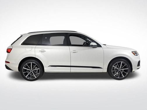 2024 Audi Q7 55 Premium Plus