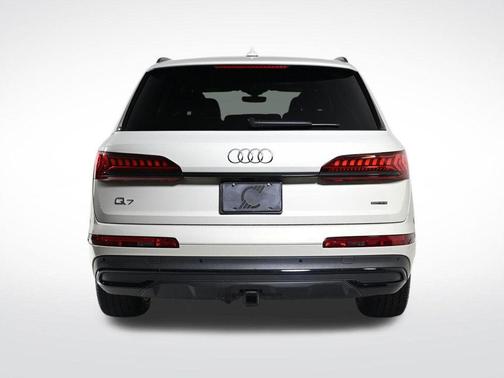 2024 Audi Q7 55 Premium Plus