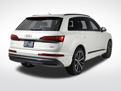 2024 Audi Q7 55 Premium Plus