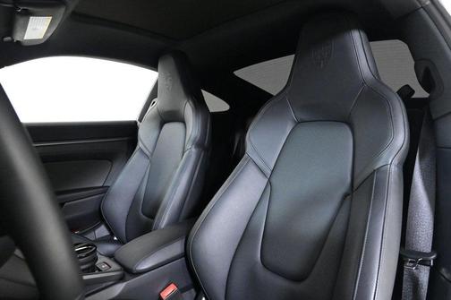 2025 Porsche 911 Carrera