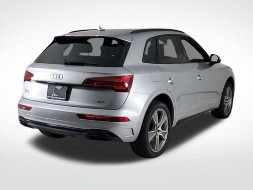 2025 Audi Q5 45 S line quattro Premium