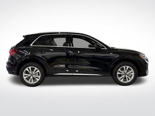 2025 Audi Q3 45 S line Premium