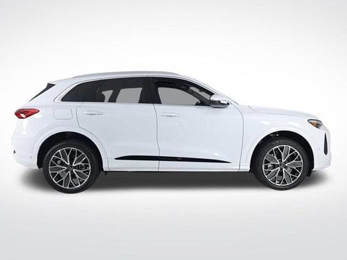2025 Audi Q5 2.0T quattro Premium