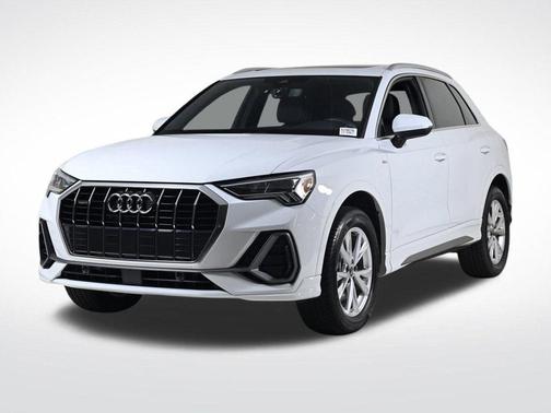 2024 Audi Q3 45 S line Premium