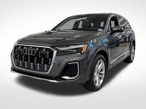 2025 Audi Q7 55 Premium Plus