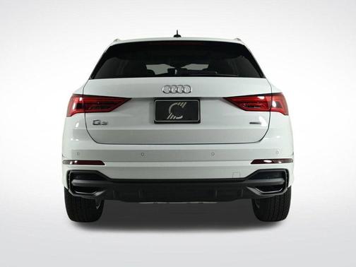 2025 Audi Q3 45 S line Premium