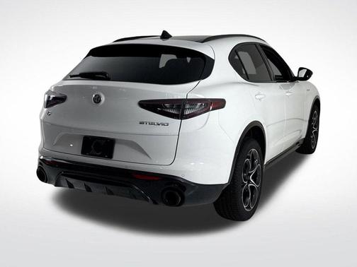 2025 Alfa Romeo Stelvio Sprint