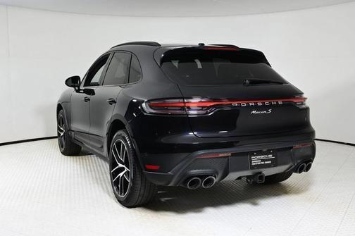 2022 Porsche Macan S