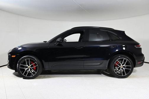 2022 Porsche Macan S