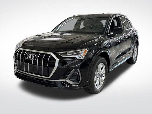 2025 Audi Q3 45 S line Premium