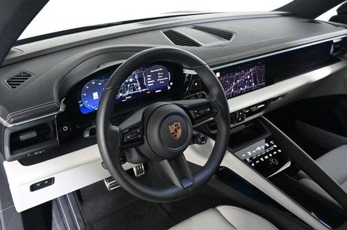 Copper 2025 Porsche Macan 4S