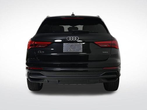 2025 Audi Q3 45 S line Premium