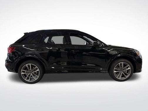 2025 Audi Q3 45 S line Premium