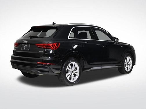 2025 Audi Q3 45 S line Premium