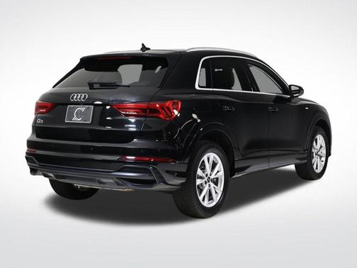 2021 Audi Q3 45 S line Premium