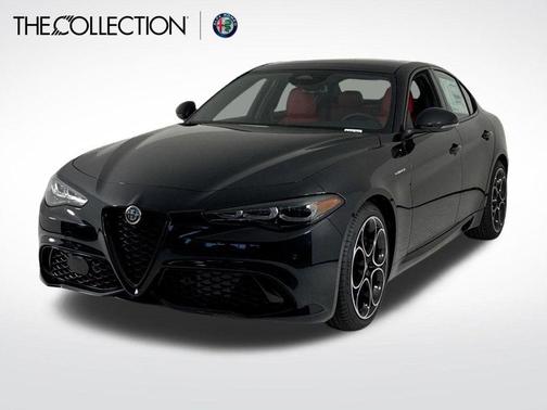 2025 Alfa Romeo Giulia Base