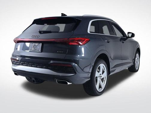 2025 Audi Q5 2.0T quattro Premium