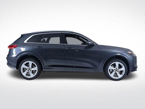 2025 Audi Q5 2.0T quattro Premium