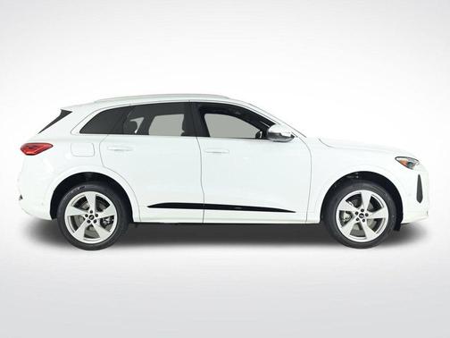 2025 Audi Q5 2.0T quattro Premium