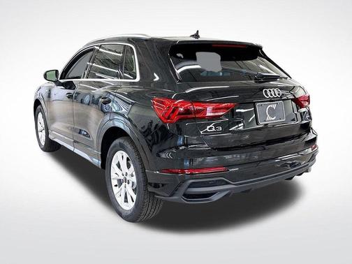 2025 Audi Q3 45 S line Premium