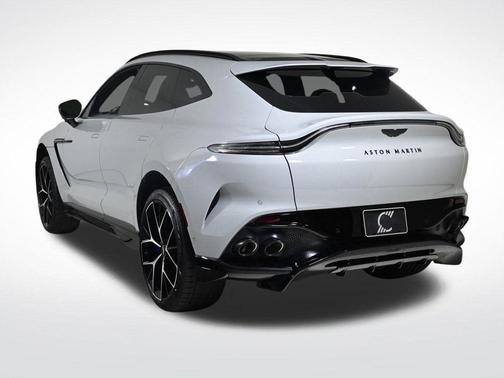 2025 Aston Martin DBX 707