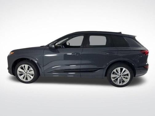 2025 Audi Q6 e-tron Premium
