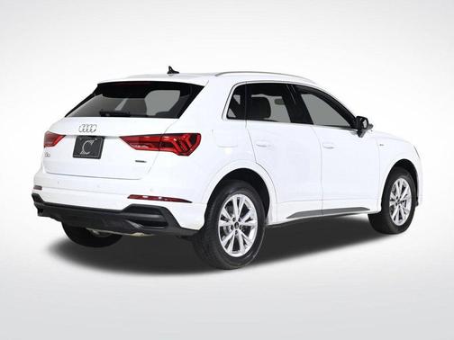 2025 Audi Q3 45 S line Premium