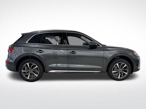 2025 Audi Q5 45 S line quattro Premium