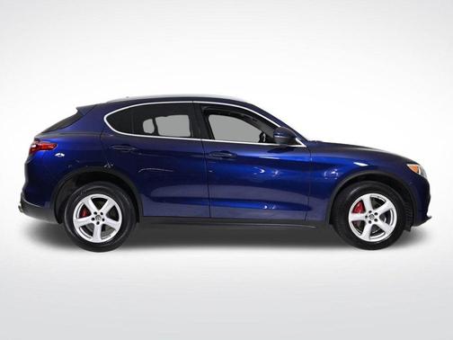 2019 Alfa Romeo Stelvio Base