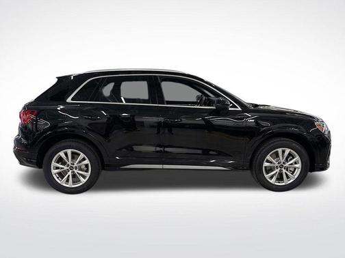 2025 Audi Q3 45 S line Premium