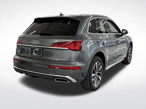 2025 Audi Q5 45 S line quattro Premium
