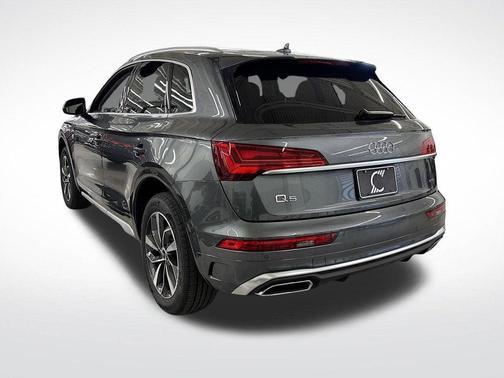 2025 Audi Q5 45 S line quattro Premium