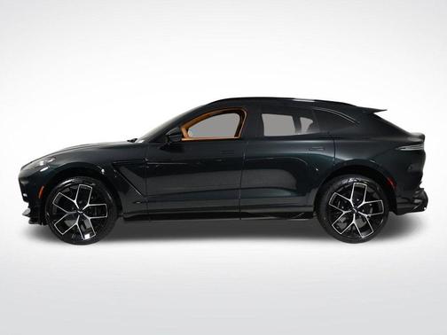 2026 Aston Martin DBX 707
