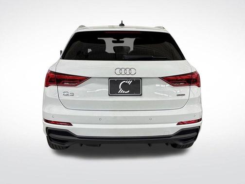 2025 Audi Q3 45 S line Premium
