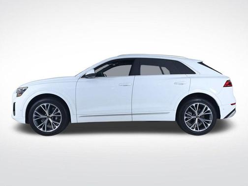 2025 Audi Q8 Premium
