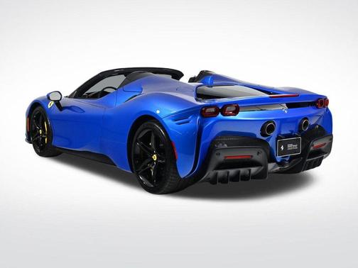 2025 Ferrari SF90 Spider Base