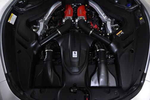 2021 Ferrari Roma Base