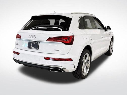 2025 Audi Q5 45 S line quattro Premium