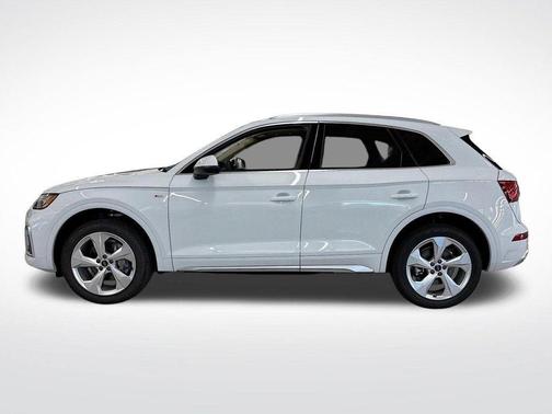 2025 Audi Q5 45 S line quattro Premium