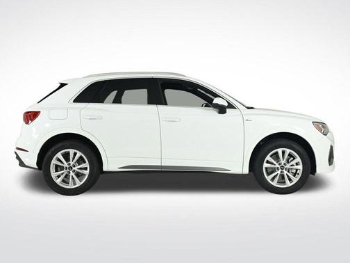 2025 Audi Q3 45 S line Premium