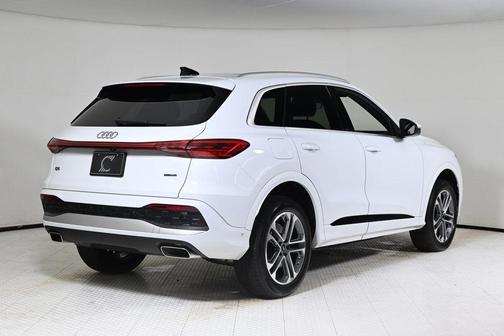 2025 Audi Q5 2.0T quattro Premium