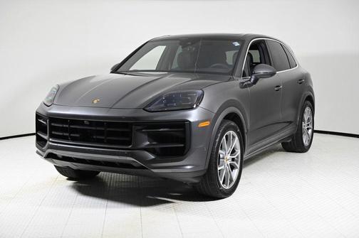 2024 Porsche Cayenne Base