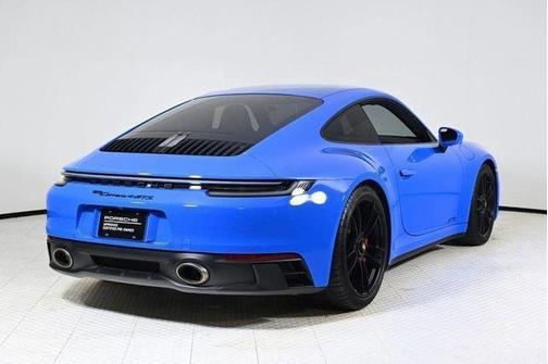 2023 Porsche 911 Carrera 4 GTS