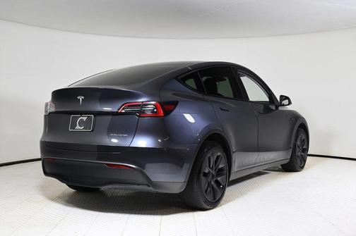 2025 Tesla Model Y Long Range