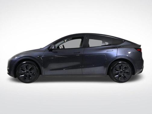 2025 Tesla Model Y Long Range